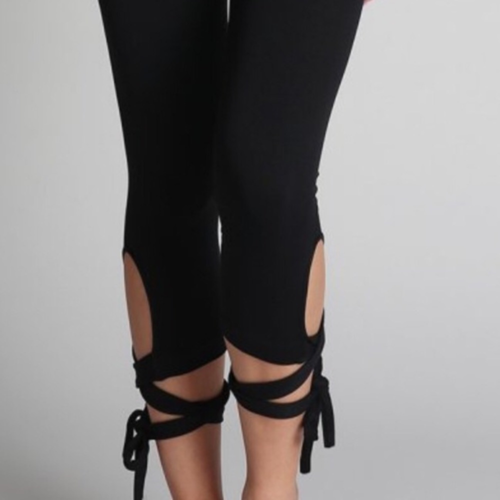 One left! Nikibiki Activewear - Picture 3 of 5
